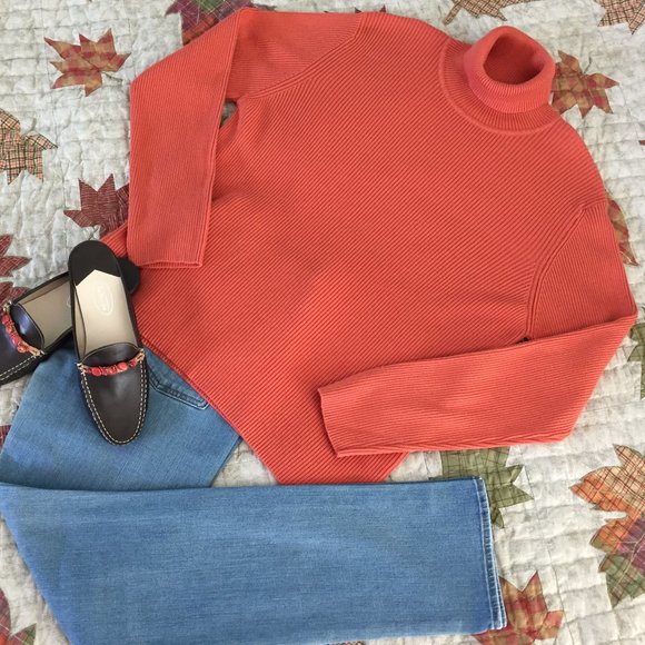 Host Pick: Orvis Turtleneck NEW - Picture 12 of 12